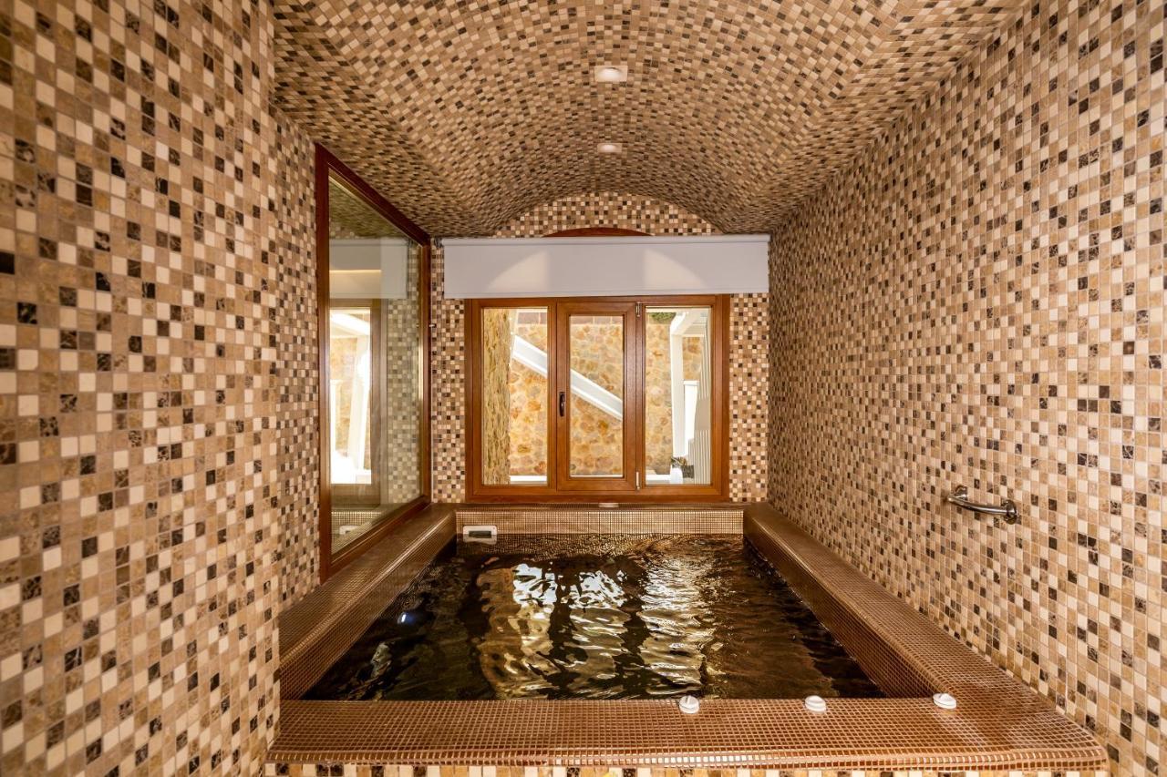 Marvarit Suites Mesaria Bagian luar foto