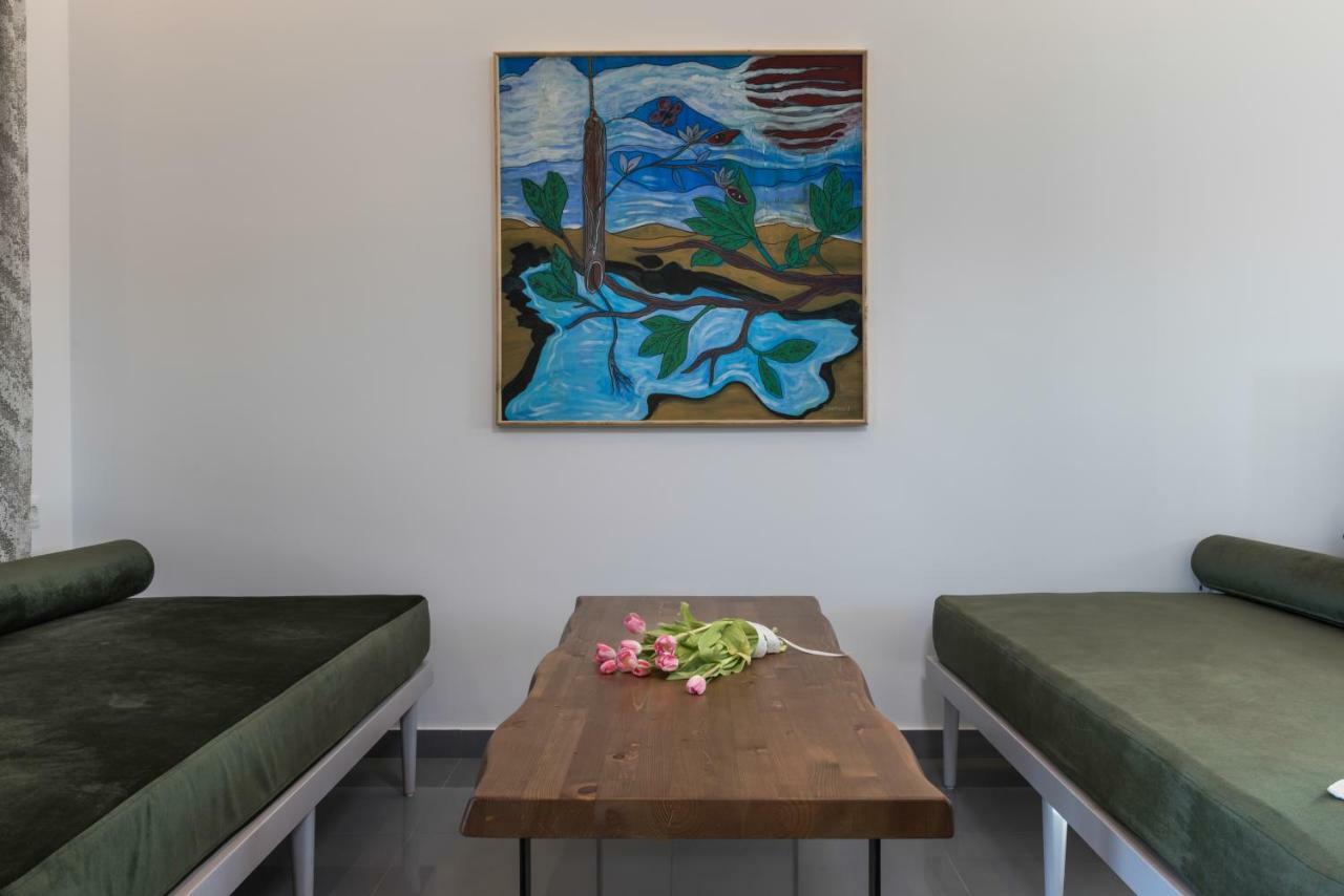 Marvarit Suites Mesaria Bagian luar foto